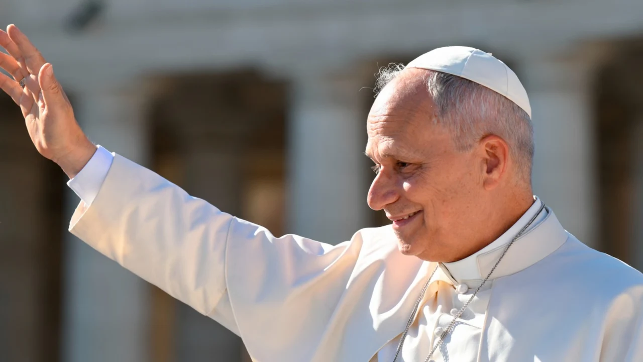Papa Leão XIV celebra missa de Finados no Cemitério Monumental de Verano
